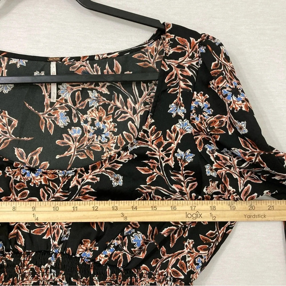 Free People Ruched Smock Santiago Blouse in Black Floral Size Large - Picture 8 of 12